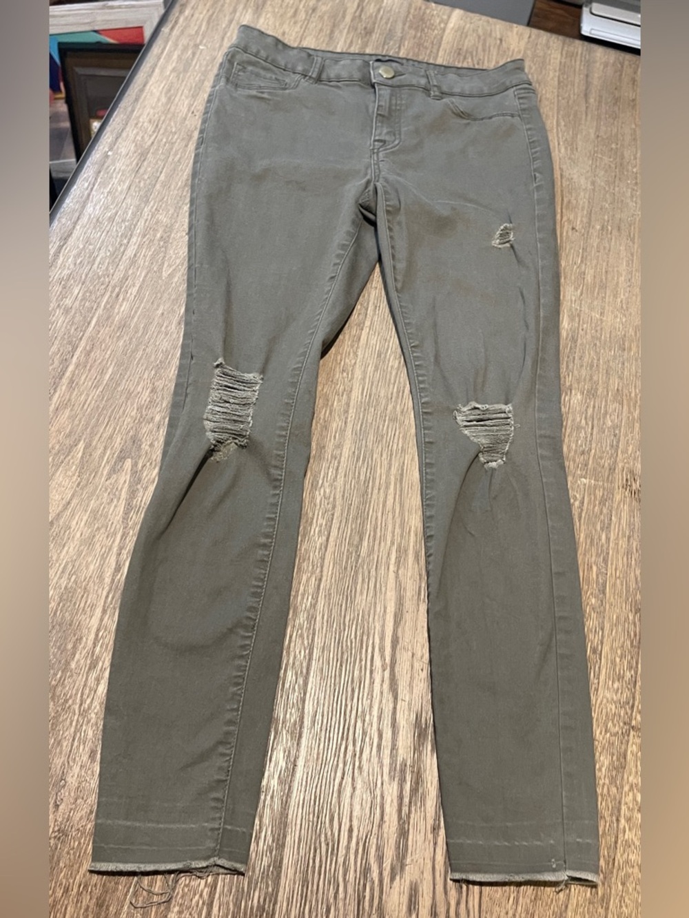 refuge Olive Green Skinny Distressed Jeans, Stretch fit, Size 4
